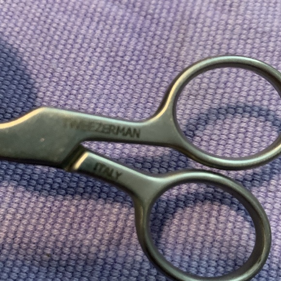 Tweezerman ✂️ scissors - Picture 2 of 3